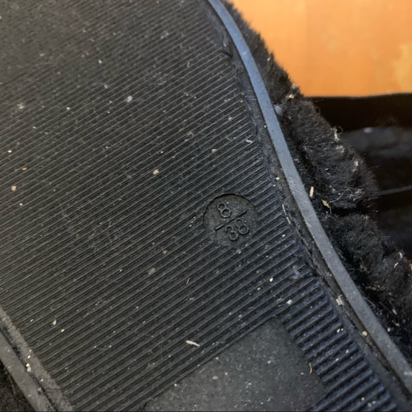 Black Slippers - Picture 2 of 2